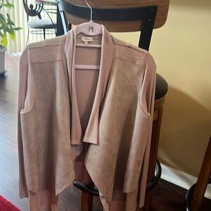 Women's Beige Sweater in size medium